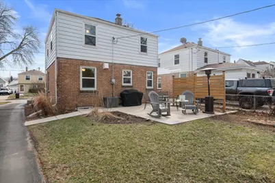 1918 E Eden Pl, Saint Francis, WI 53235 - Photo 26