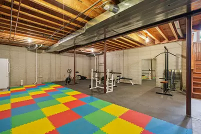 2527 W Goldcrest Ave, Milwaukee, WI 53221 - Photo 54