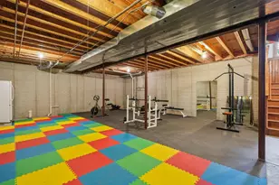 2527 W Goldcrest Ave, Milwaukee, WI 53221 - Photo 54