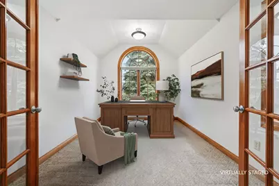 2527 W Goldcrest Ave, Milwaukee, WI 53221 - Photo 14