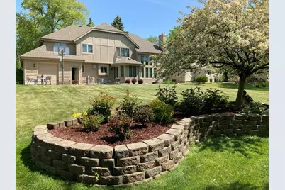 2527 W Goldcrest Ave, Milwaukee, WI 53221 - Photo 32