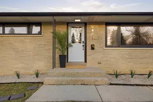 5440 N Navajo Ave, Glendale, WI 53217 - Photo 2