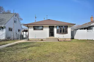 4635 S 50th St, Greenfield, WI 53220 - Photo 30