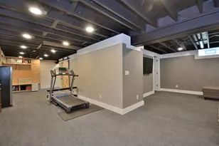 4635 S 50th St, Greenfield, WI 53220 - Photo 18