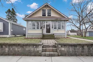 1013 Pearl St, Waukesha, WI 53186 - Photo 2