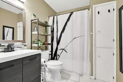 1013  Pearl St, Waukesha, WI 53186 - Photo 14