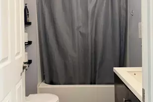 2136 S 16th St, Milwaukee, WI 53215 - Photo 8