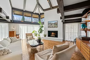 930 Alpine Dr, Fontana, WI 53125 - Photo 4