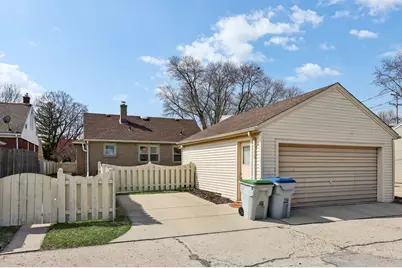 3042 N 88th St, Milwaukee, WI 53222 - Photo 40