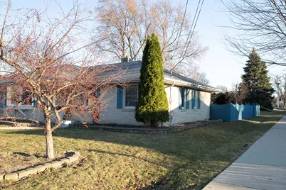 3793 S Massachusetts Ave, Milwaukee, WI 53220 - Photo 18