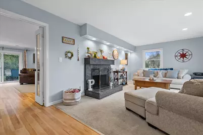 12640  W Wilbur Dr, New Berlin, WI 53151 - Photo 10