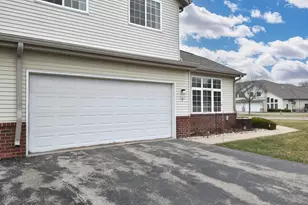 2424 Fox River Pkwy, Waukesha, WI 53189 - Photo 42