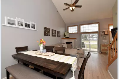 2424  Fox River Pkwy #F, Waukesha, WI 53189 - Photo 32