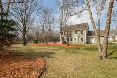 4195 W Squire Ave, Greenfield, WI 53221 - Photo 36