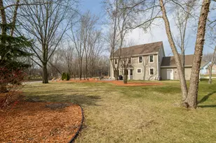 4195 W Squire Ave, Greenfield, WI 53221 - Photo 36