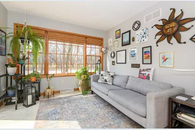 4195 W Squire Ave, Greenfield, WI 53221 - Photo 14