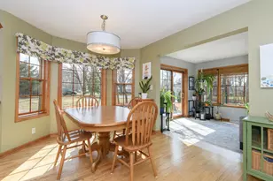 4195 W Squire Ave, Greenfield, WI 53221 - Photo 10