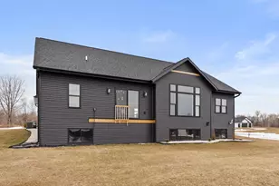 3104 Sandy Ridge Dr, Two Rivers, WI 54241 - Photo 6