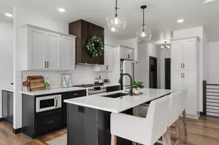 3104 Sandy Ridge Dr, Two Rivers, WI 54241 - Photo 10