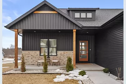 3104  Sandy Ridge Dr, Two Rivers, WI 54241 - Photo 2