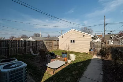 2222 S 72nd St, West Allis, WI 53219 - Photo 40