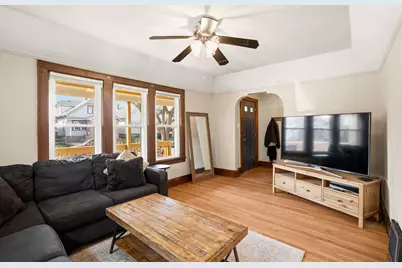 2222 S 72nd St, West Allis, WI 53219 - Photo 6