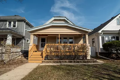 2222 S 72nd St, West Allis, WI 53219 - Photo 2