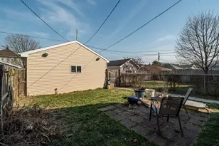2222 S 72nd St, West Allis, WI 53219 - Photo 38