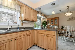 17321 W Observatory Rd, New Berlin, WI 53146 - Photo 6