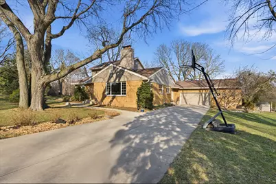 2340  Alta Louise Pkwy, Brookfield, WI 53045 - Photo 54