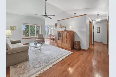 18125 W Wisconsin Ave #203, Brookfield, WI 53045 - Photo 2