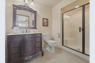 18125 W Wisconsin Ave #203, Brookfield, WI 53045 - Photo 16