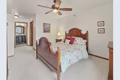 18125 W Wisconsin Ave #203, Brookfield, WI 53045 - Photo 14