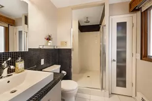 6644 Columbus Dr, Middleton, WI 53562 - Photo 12