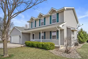 153 Yacoub Ln, Fond du Lac, WI 54935 - Photo 4