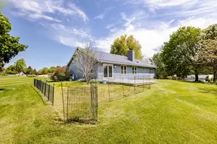 S32W31809 Squire Ct, Genesee, WI 53189 - Photo 42