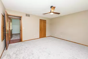 S32W31809 Squire Ct, Genesee, WI 53189 - Photo 36