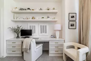 601 E Ogden Ave, Milwaukee, WI 53202 - Photo 14