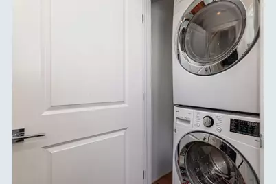 601 E Ogden Ave #412, Milwaukee, WI 53202 - Photo 16