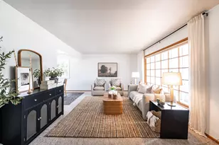 W55N778 Cedar Ridge Dr, Cedarburg, WI 53012 - Photo 4