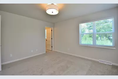 704  5 Mile Rd, Racine, WI 53402 - Photo 18