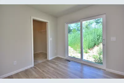 704  5 Mile Rd, Racine, WI 53402 - Photo 12