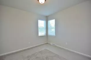 704 5 Mile Rd, Racine, WI 53402 - Photo 24