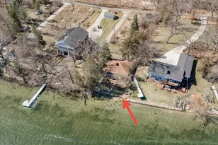 212 S Golden Lake Ln, Summit, WI 53066 - Photo 6