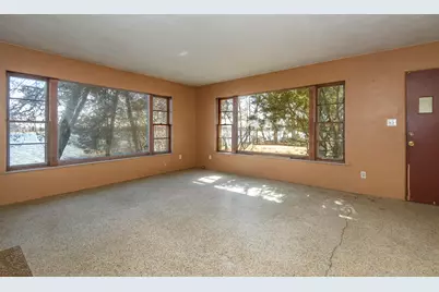 212 S Golden Lake Ln, Summit, WI 53066 - Photo 8