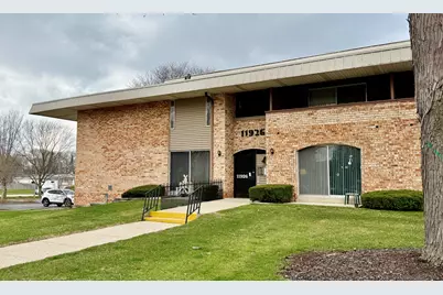11926 W Mill Rd #4, Milwaukee, WI 53225 - Photo 2
