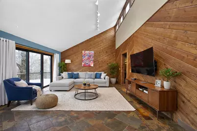 3113  Rolaine Pkwy, Hartford, WI 53027 - Photo 2