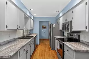 3113 Rolaine Pkwy, Hartford, WI 53027 - Photo 6