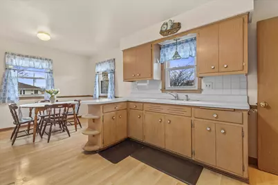 1511 W Klein Ave, Milwaukee, WI 53221 - Photo 8