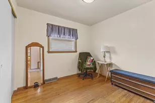 1511 W Klein Ave, Milwaukee, WI 53221 - Photo 14